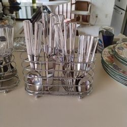 SILVERWARE SET 