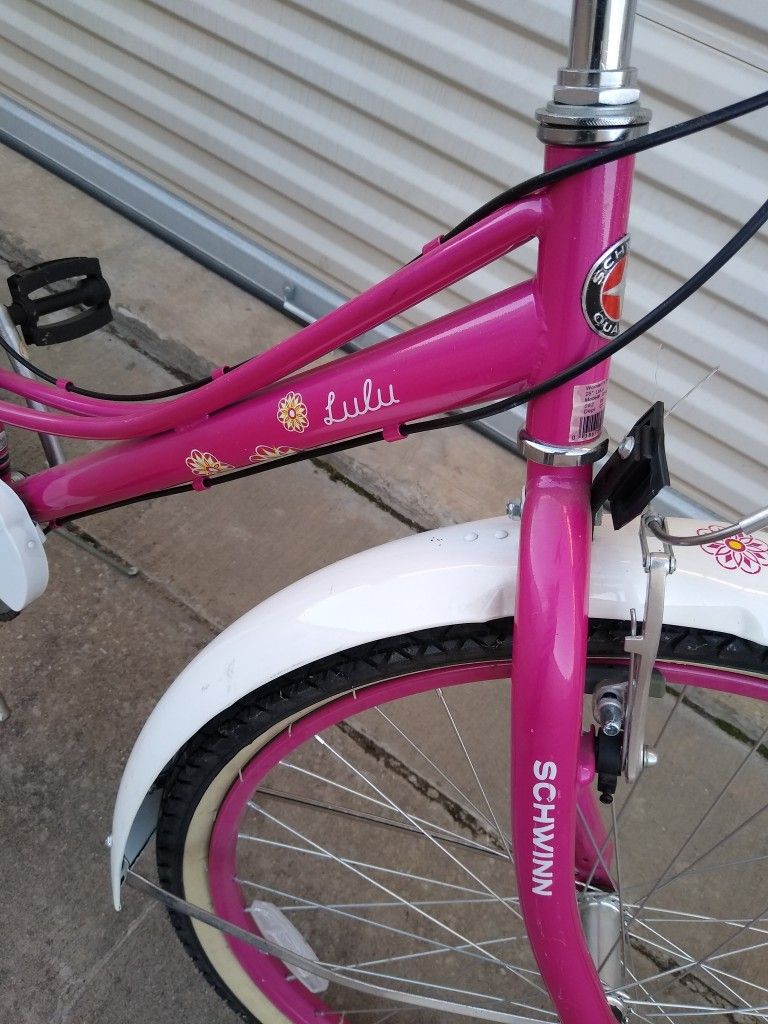 Schwinn Lulu Cruiser Bike Adults Bike 7 Speed for Sale in Plano
