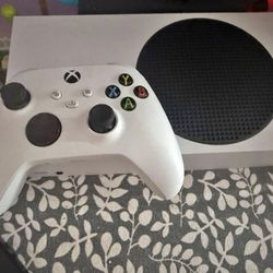 Xbox Series S perfect condition