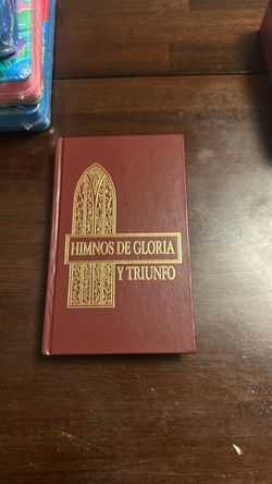 Himnos de Gloria y triune o