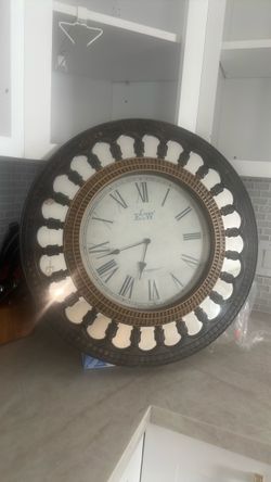 Decorative clock