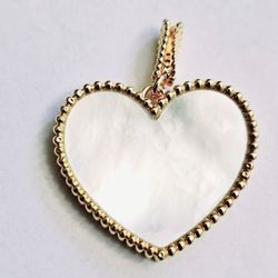 💕Mother Of Pearl Heart Pendant