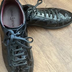 LOUIS VUITTON Authentic Men’s Patent Leather Shoes/Sneakers