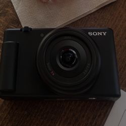 Digital Camera -  Sony ZV-1F Vlogging Camera