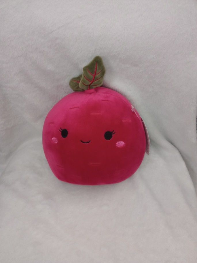 Claudia The Radish Squishmallow