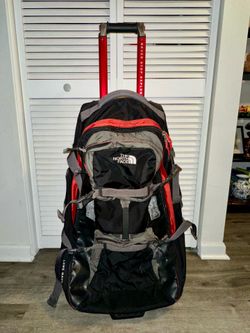 The North Face The Long Haul Large rolling luggage  Used in good working condition