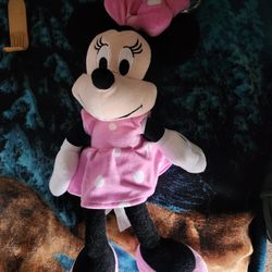 Disney Minnie Mouse 11-inch plush toy,