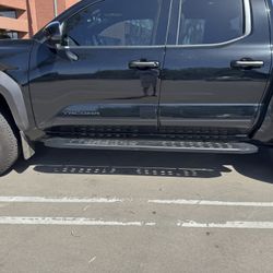 2025 Toyota Tacoma 4th Gen Running Boards - Rough Country RPT2 Running Boards