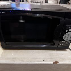 Magic Chef Gently Used Microwave