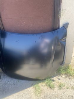 2008 Ford Fusion Hood