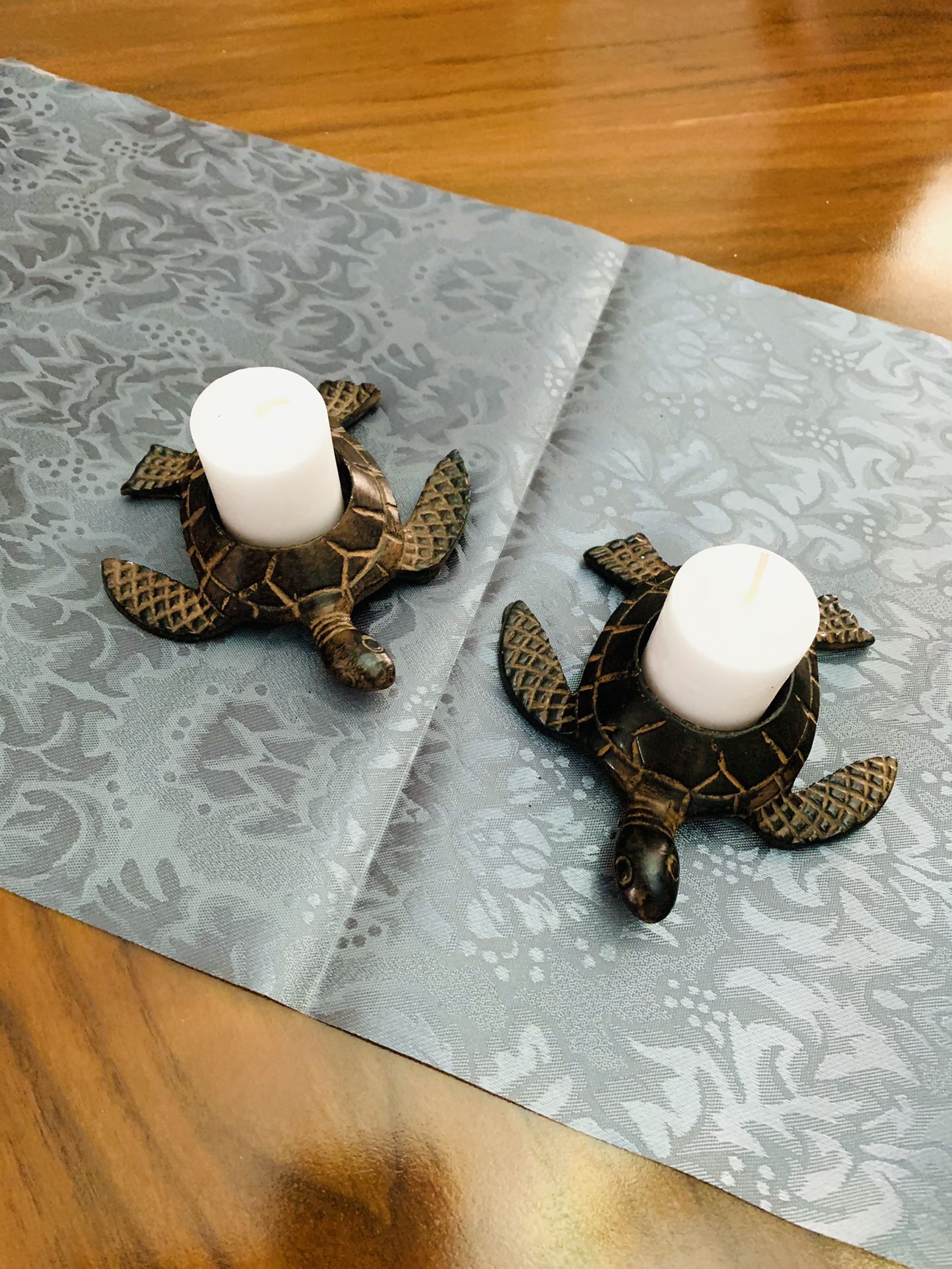 Set of 2 Metal Turtles Candle Holders