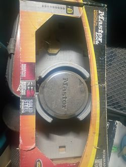 Master Lock Magnum M736 Padlock
