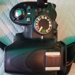 Nikon DSLR D3100 Camera with Lens