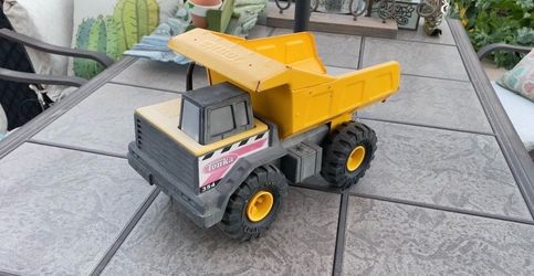 Vintage Tonka Dump Truck