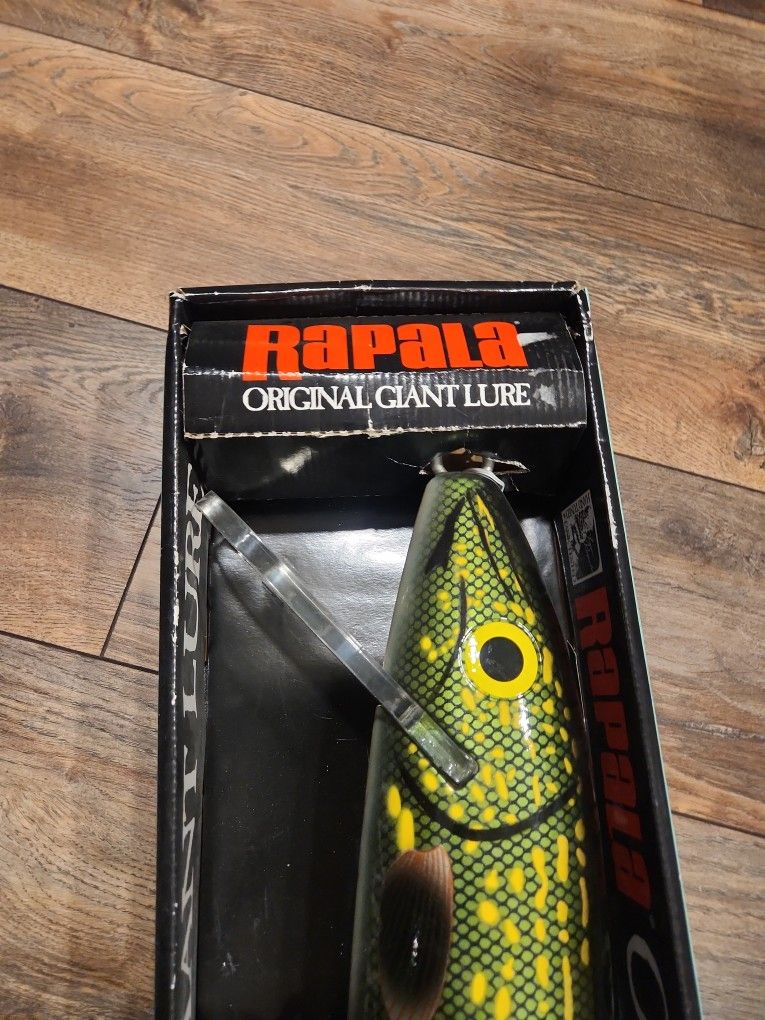 Rapala ORIGINAL GIANT LURE カモフラージュ Rapala Giant Lure for Sale in Montrose, NY - OfferUp