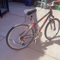 Giant Sedona 6061/ ALLUX Rode only THREE TIMES