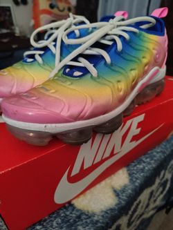 Nike Tennis Shoes