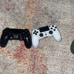 PS4 Controllers