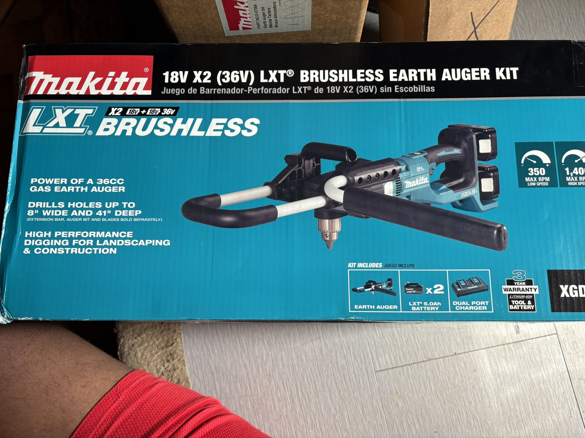 18V X2 (36V) LXT BRUSHLESS EARTH AUGER KIT WITH ACCESSORIES PLEASE READ DESCRIPTION!!!!