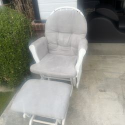 Rock Chair With Ottoman 