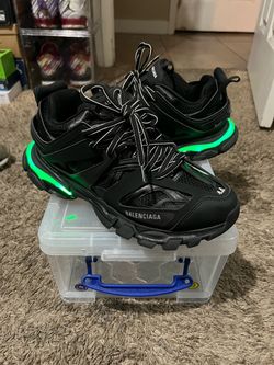 Sz 11/11.5 LED Tracks $350 FIRM BUNDLE TRADES ONLY