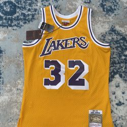 1984 / 85 Magic Johnson Los Angeles Lakers Jersey Size Medium 
