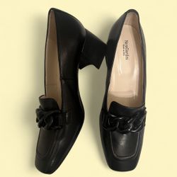 BRAND NEW Nero Giardini Chain Leather Loafer Pumps