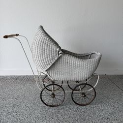Antique Wicker Baby Carriage 