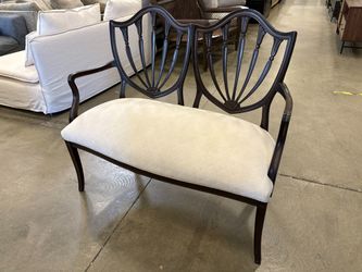 Dark Finished Wooden Hepplewhite Style Bench with Cream Cushion