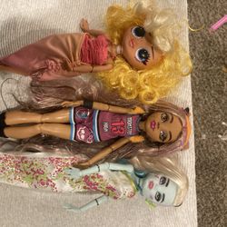     Monster High /brats Doll/ Little Pet Shop.  15 $ Each. Bundle Buy More I  Then One I Go Less