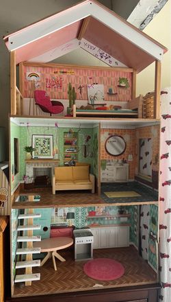 Doll house