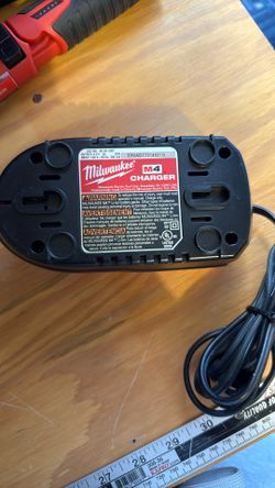 Milwaukee Power Screw