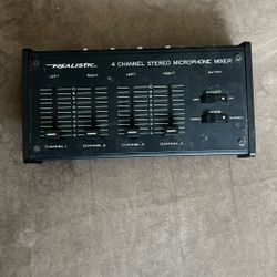 Realistic — 4 Channel Stereo Microphone Mixer 