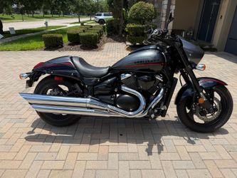 Suzuki boulevard M90