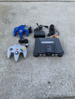 Nintendo 64 w/Controllers + Cables