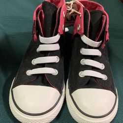 Converse No Time to Lace boy or girl size 10 high top slip on sneaker shoes 