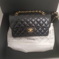 Ladies 𝐂𝐇𝐀𝐍𝐄𝐋 Black Leather cf Shoulder Bag 