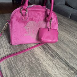 💖 Juicy Couture Bag – Used Once, Clean & Great Condition – $60 (OBO)