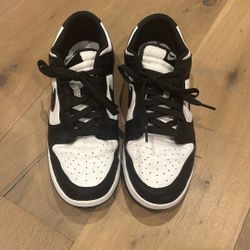 Nike Panda Dunks
