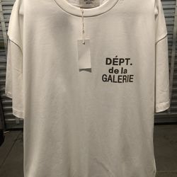 Gallery dept T-shirt XL new