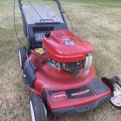 Toro Recycler Self Propelled Lawn Mower
