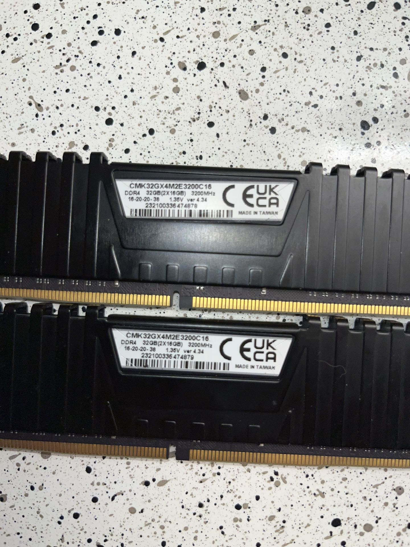 Lpx 32gb 2x16gb Corsair Cmk32gx4m2e3200c16 Corsair VENGEANCE LPX 
