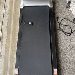 YAGUD Compact Folding Treadmill – Like New