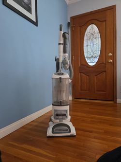 Shark Navigator Lift-Away stand up vacuum