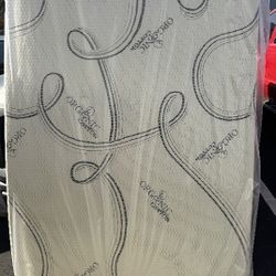 Full Organic Hybrid Cool Memory Foamm Matres!!