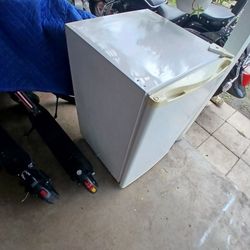 Mini Fridge Magic King 