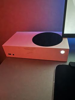 Xbox Series S *LOWEST BID 215$*