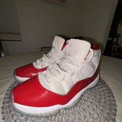 Used Jordan 11 Cherry Size 9.5 No Box