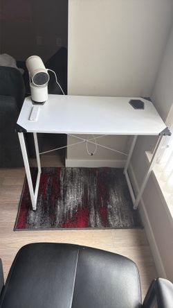 Small desk