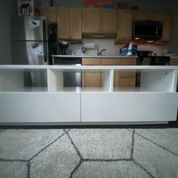 CB2 Media Console